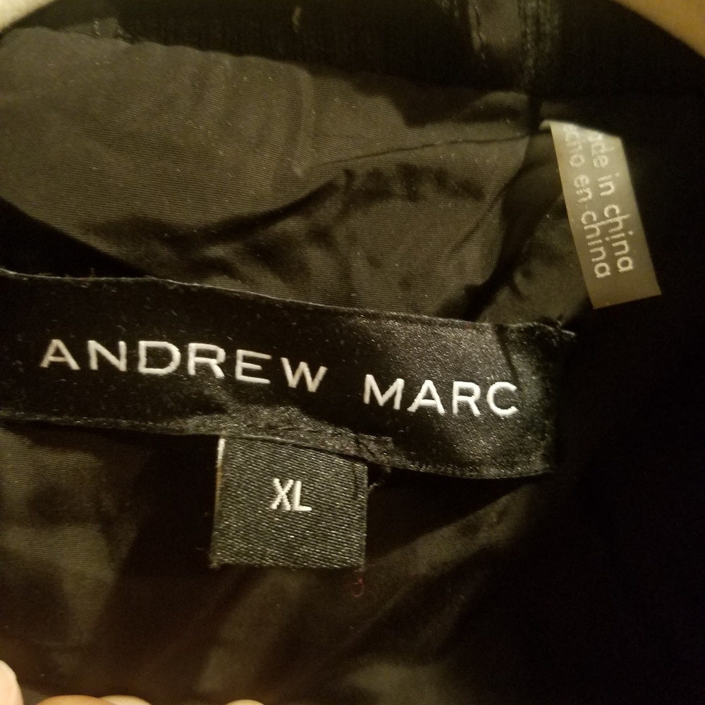 Vest - Picture 3 of 3